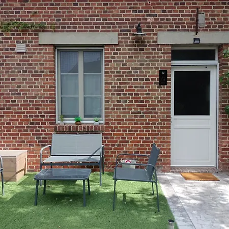 Au 112, Meublee * Estrees-Saint-Denis