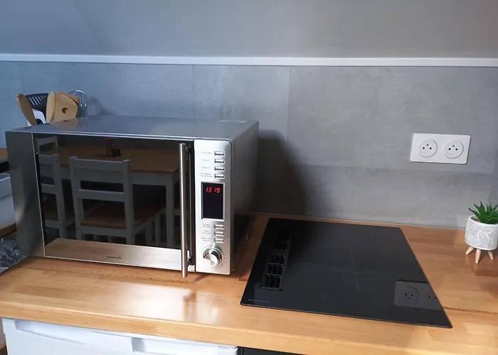 Au 112, Meublee Estrees-Saint-Denis